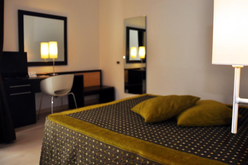 Il Grillo Hotel Pulsano Esterno foto